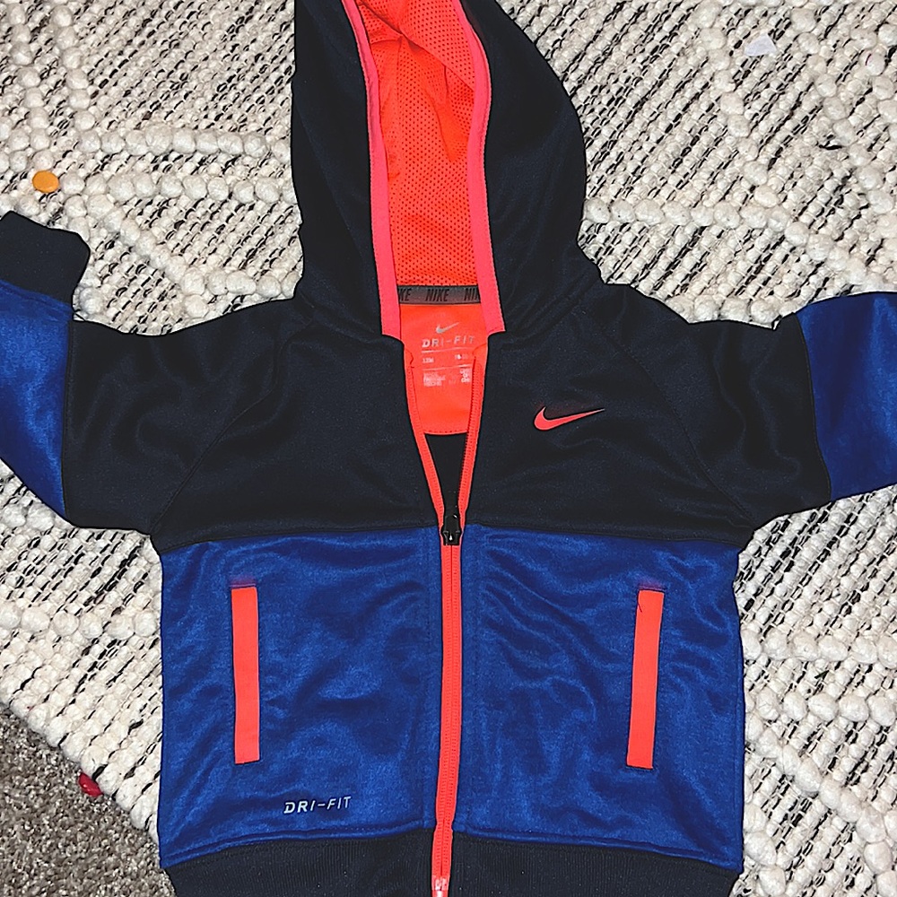 Nike dri-fit jacket